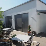 Gaestehaus Bauer - Schlafen Auf Dem Weingut B&B 4*