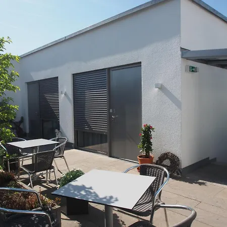 Aircondition - Gaestehaus Bauer - Schlafen Auf Dem Urbanen Weingut Bed & Breakfast 4*