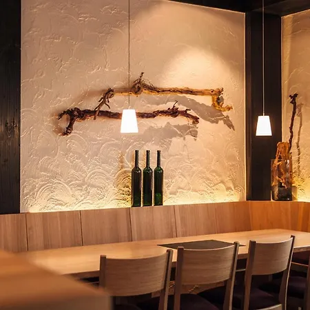 Aircondition - Gaestehaus Bauer - Schlafen Auf Dem Urbanen Weingut 4*