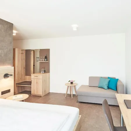B&B Aircondition - Gaestehaus Bauer - Schlafen Auf Dem Urbanen Weingut 하일브론