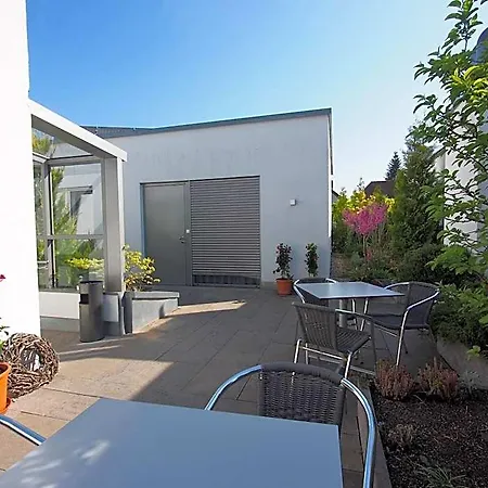 Bed & Breakfast Aircondition - Gaestehaus Bauer - Schlafen Auf Dem Urbanen Weingut Heilbronn