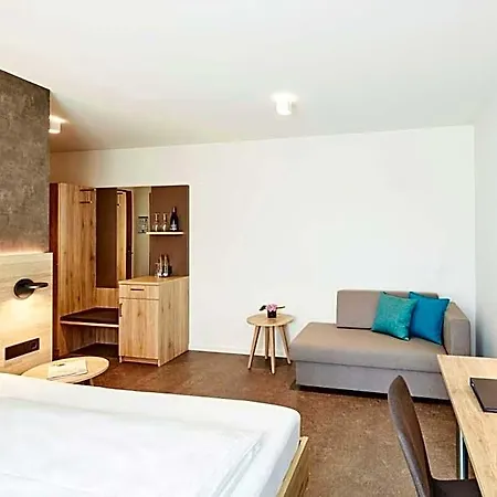 Bed & Breakfast Aircondition - Gaestehaus Bauer - Schlafen Auf Dem Urbanen Weingut 4*