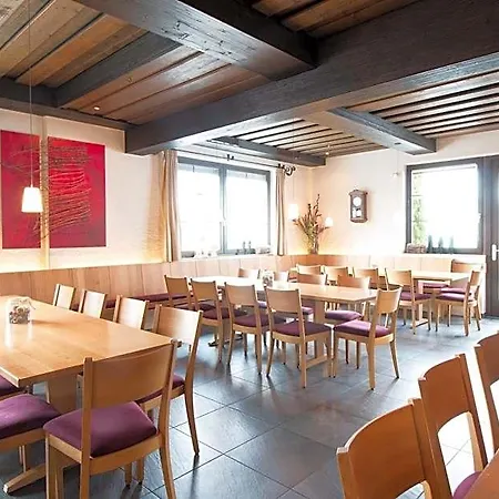 Aircondition - Gaestehaus Bauer - Schlafen Auf Dem Urbanen Weingut Bed & Breakfast
