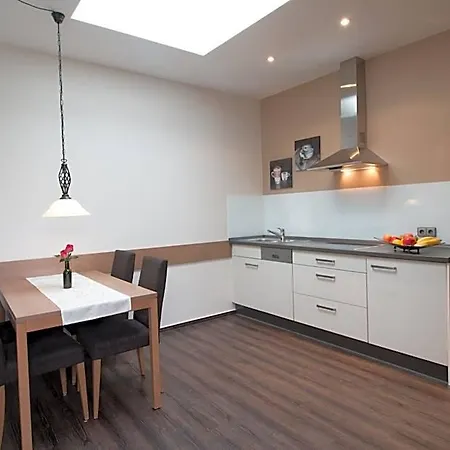 Bed & Breakfast Aircondition - Gaestehaus Bauer - Schlafen Auf Dem Urbanen Weingut 4*