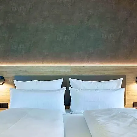 Aircondition - Gaestehaus Bauer - Schlafen Auf Dem Urbanen Weingut Bed & Breakfast
